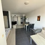 Beachside - 100 Meters From The Sea *