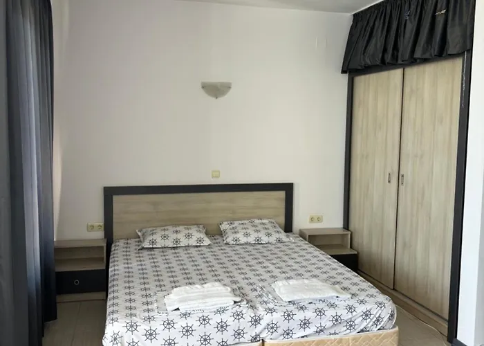 Beachside - 100 Meters From The Sea דירה